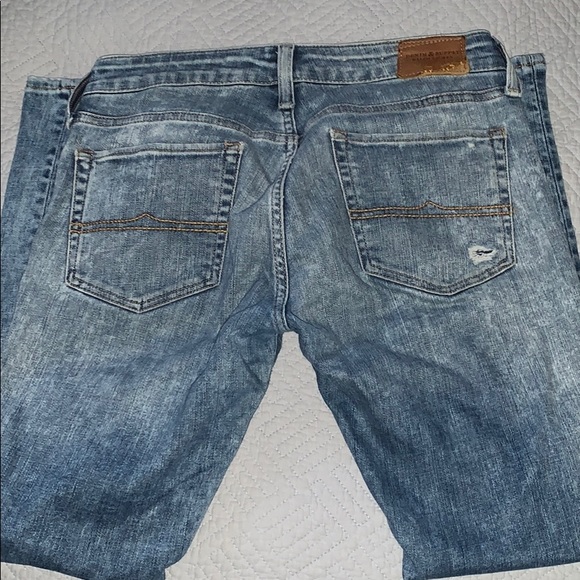 Jeans - Picture 2 of 3